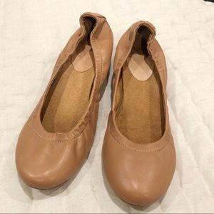 Jasper & Jeera Gilen Tan Leather Wooden Heels Sz 6